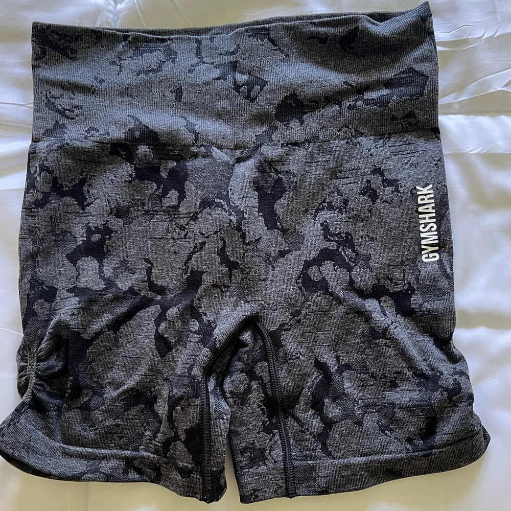 Gymshark camo Shorts